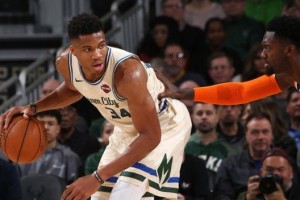  字母哥统治攻防两端雄鹿大胜尼克斯扬威