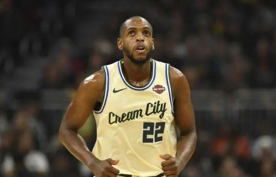  瓦兰丘纳斯双二十，鹈鹕加时力克国王  